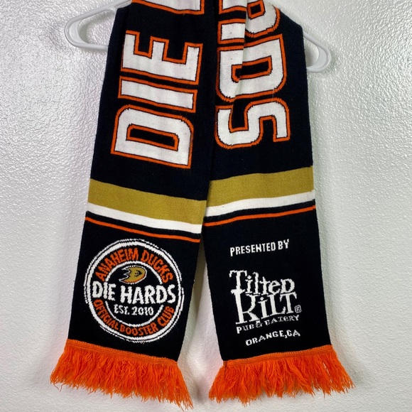NHL Anaheim Ducks Hockey Scarf - Picture 1 of 5